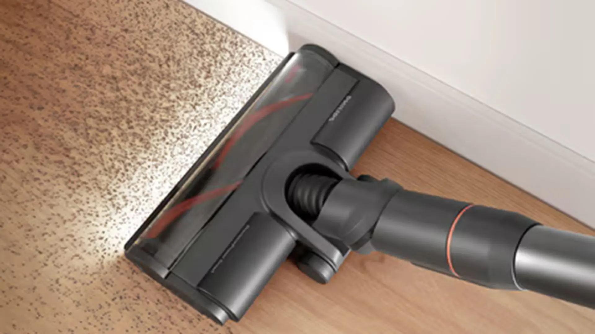 LED-lys afslører skjult støv foran mundstykket LED-lys afslører skjult støv foran mundstykket