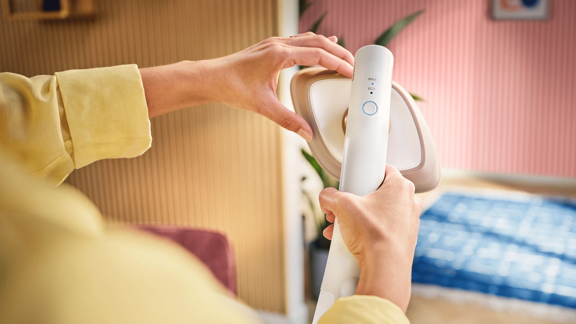 Premium SteamGlide Plus-zoolplaat: glijdt soepel, voor krachtige resultaten in één beweging Premium SteamGlide Plus-zoolplaat: glijdt soepel, voor krachtige resultaten in één beweging