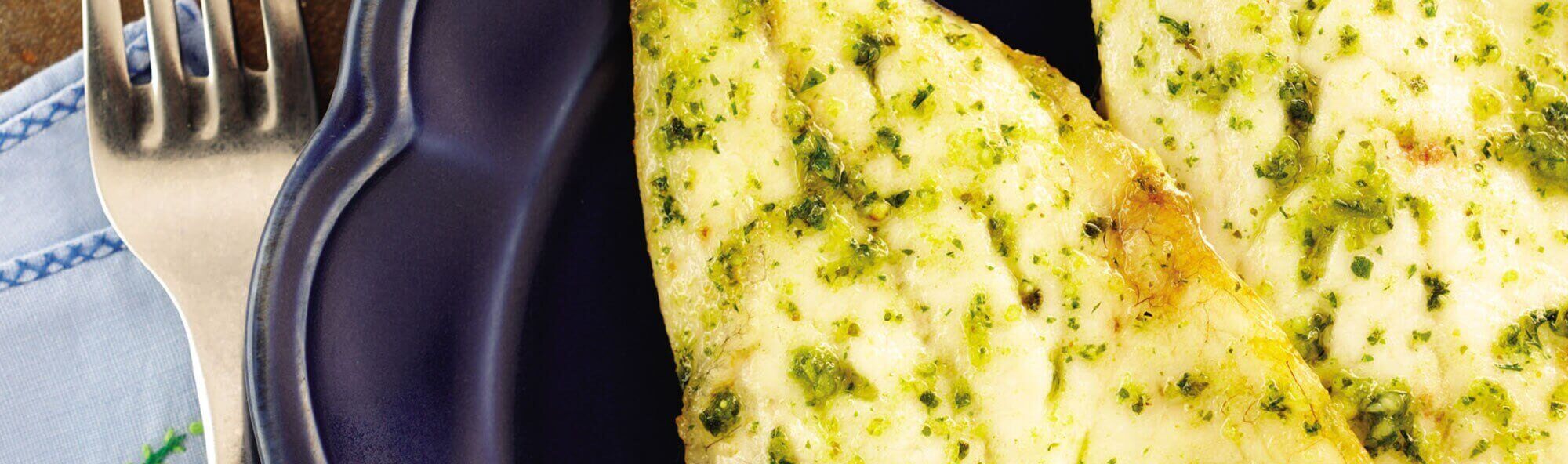 Filet de poisson grillé et sauce pesto Filet de poisson grillé et sauce pesto