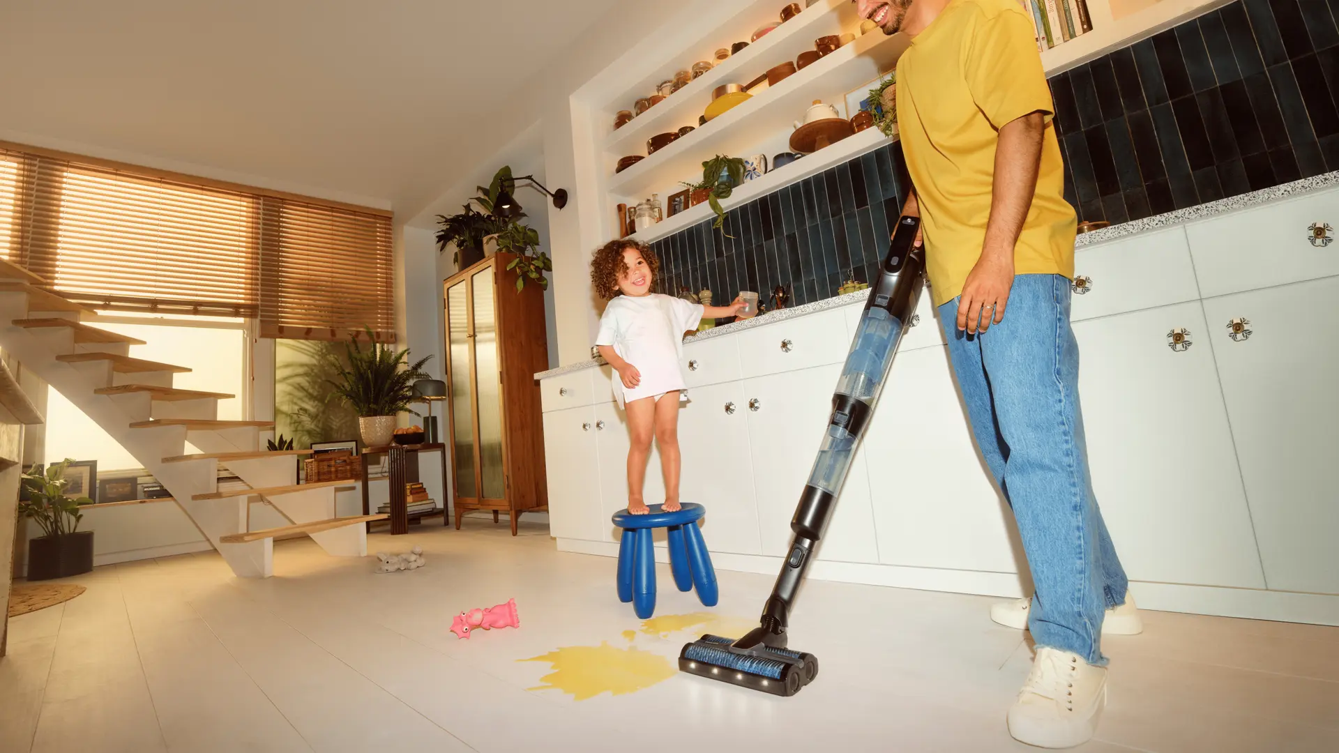 Manchmal entsteht ein Zuhause genau dort, wo Chaos passiert Manchmal entsteht ein Zuhause genau dort, wo Chaos passiert